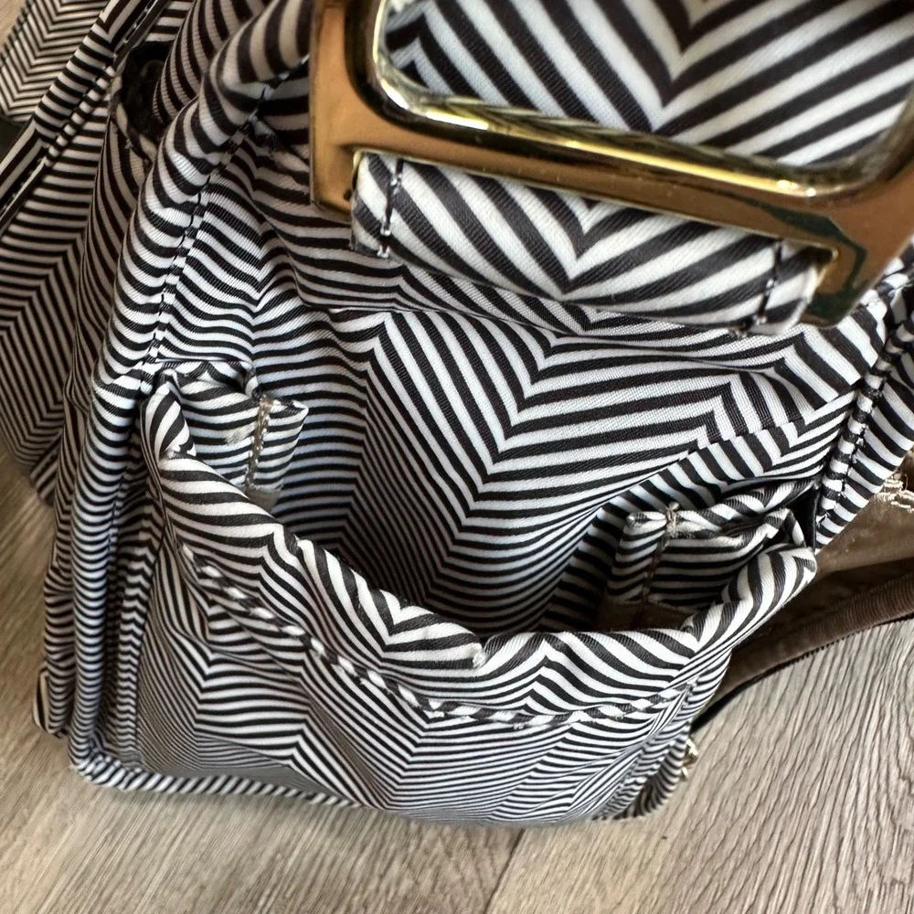 JuJuBe Black‎ and White Chevron Diaper Bag Messenger Shoulder Bag
